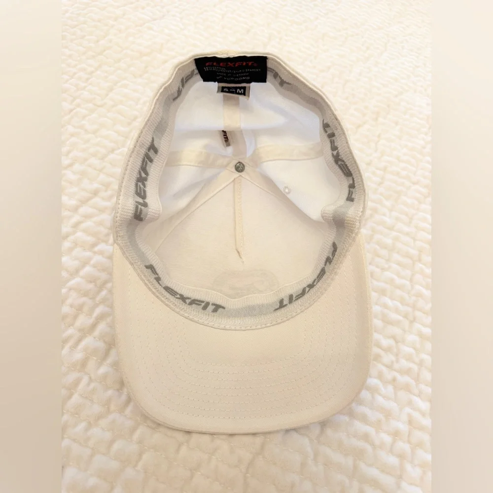 Travis Mathew Hat - Picture 3 of 4